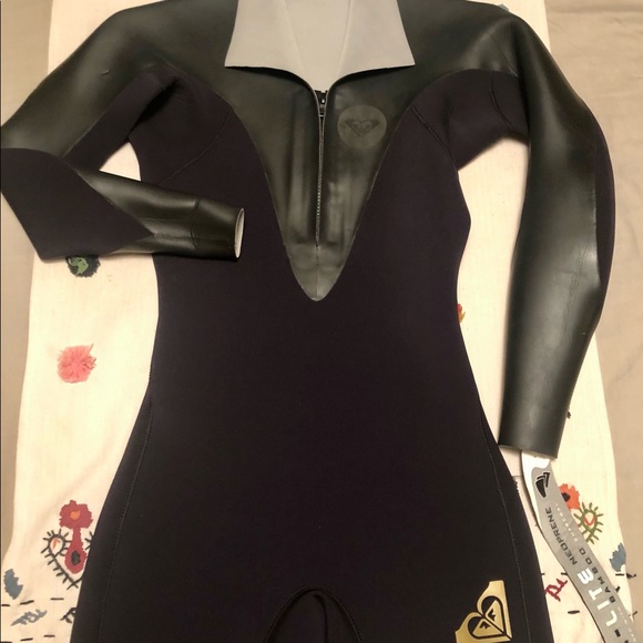 Vintage 2010 Roxy & Kassia Meador 2mm Neoprene Shorty Wetsuit Springsuit - Picture 5 of 14
